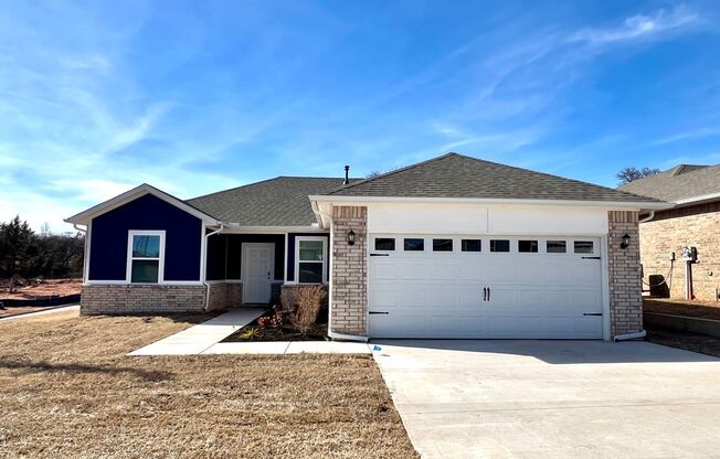 3 Bedroom 2 Bathroom 2 Car Garage Home in Oakdale School District