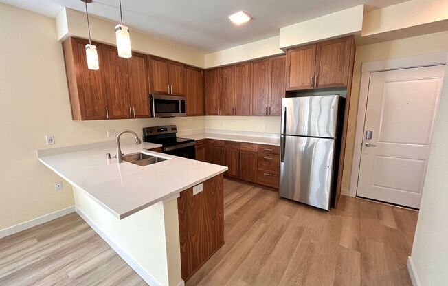 1 bed, 1 bath, 800 sqft, $1,600, Unit E106