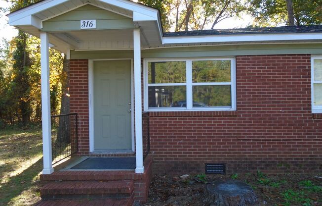 2 beds, 1 bath, 800 sqft, $800, Unit 316 Old Shaw Rd.