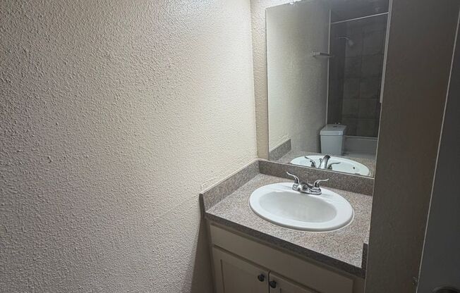 1 bed, 1 bath, 682 sqft, $905, Unit 1408