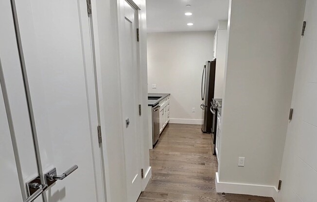 1 bed, 1 bath, $3,500, Unit 411