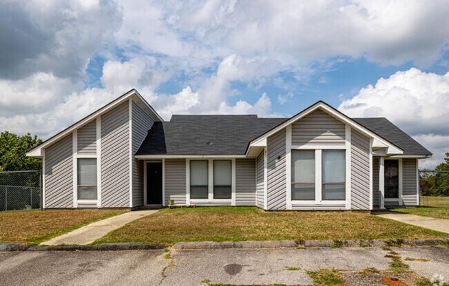 2 beds, 1 bath, 905 sqft, $1,147, Unit 75A Aspen