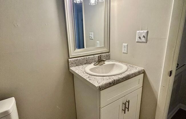 1 bed, 1 bath, 600 sqft, $895, Unit 4604