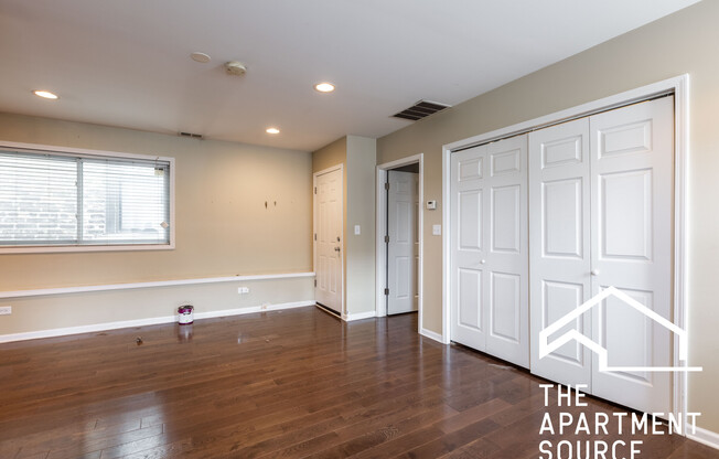 1530 North Greenview Ave.