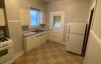 2 beds, 1 bath, $950