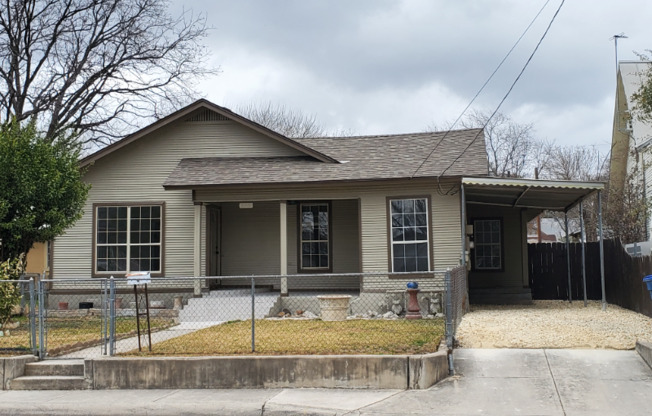 1923 W POPLAR ST