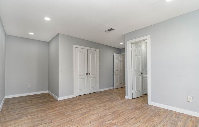 Spacious 4-Bedroom Home in Prime Dallas Location Near Transit, Schools & Downtown Access