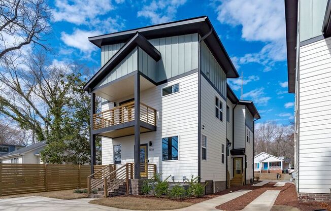 1316 E LENOIR ST