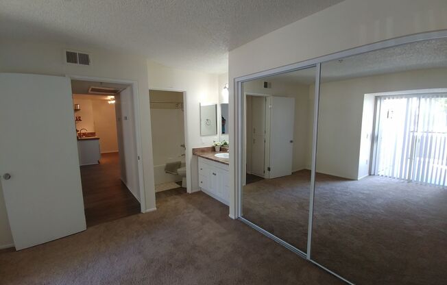 2 beds, 2 baths, 884 sqft, $2,792, Unit 202