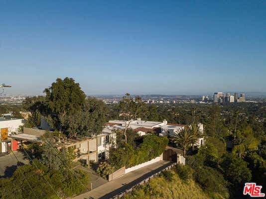 9892 BEVERLY GROVE DR