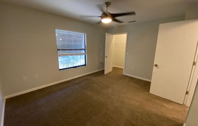 3 beds, 2 baths, 1,270 sqft, $2,300, Unit 1755