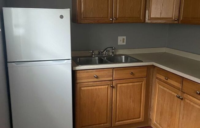 1 bed, 1 bath, 660 sqft, $800