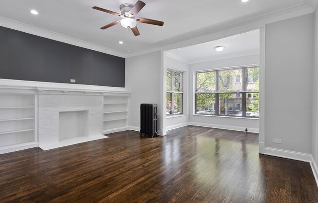 The Albany Park Place