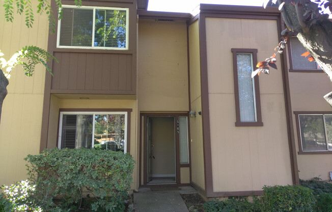 2 beds, 1.5 baths, $1,995