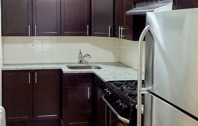 1 bed, 1 bath, 560 sqft, $1,975, Unit 516-120