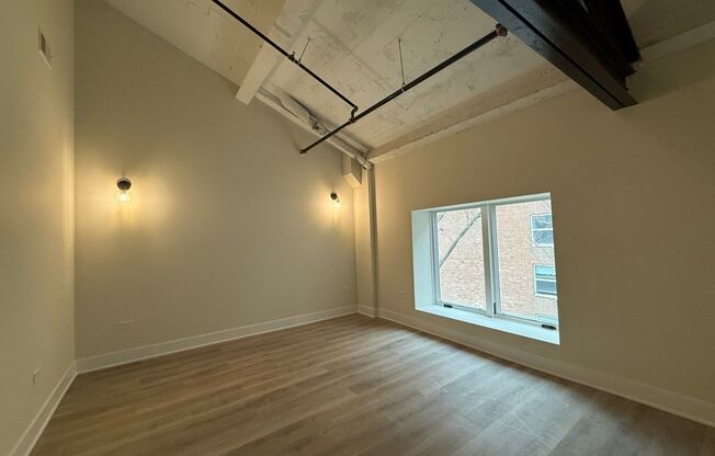 1 bed, 1.5 baths, 689 sqft, $3,375, Unit 202
