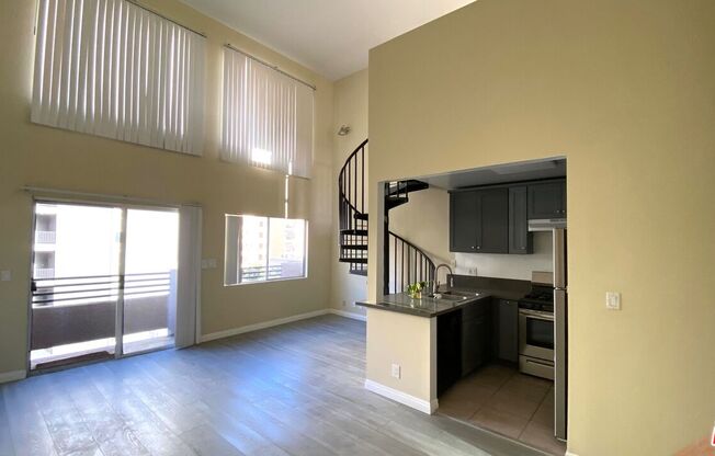 1 bed, 1 bath, $2,200, Unit 401