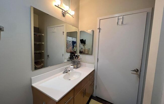 3 beds, 2 baths, $2,235, Unit 509
