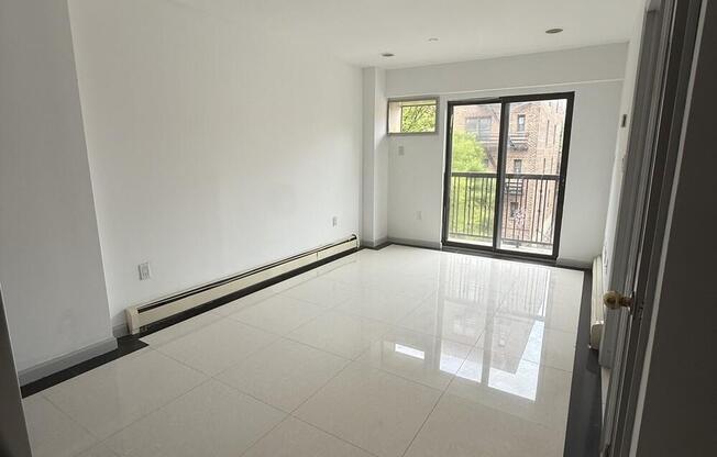 163 10 89 AVE