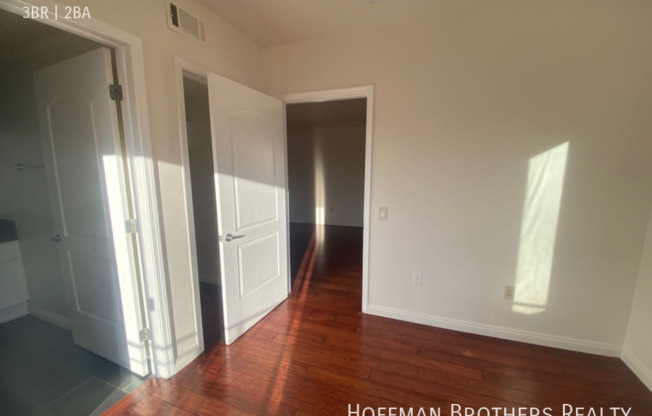 3 beds, 2 baths, $2,895