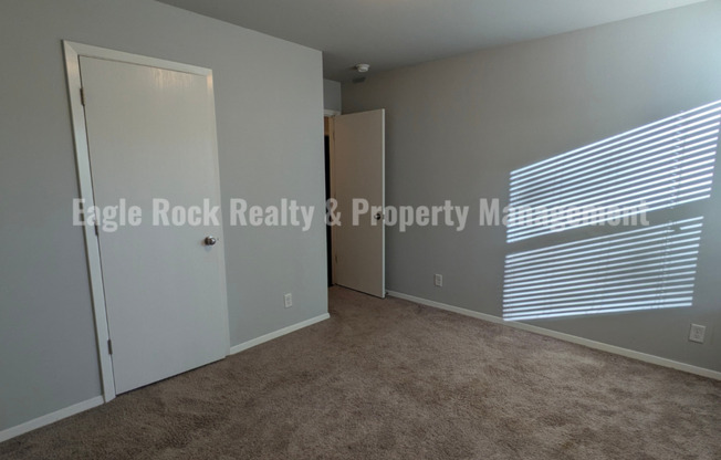 3 beds, 2 baths, $1,700