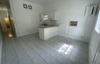 2 beds, 1 bath, $1,600