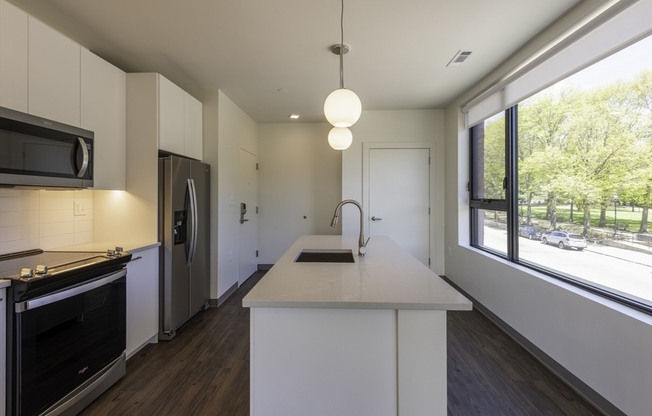 1 bed, 1 bath, 702 sqft, $3,100, Unit 301