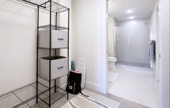 1 bed, 1.5 baths, 914 sqft, $4,200, Unit 802