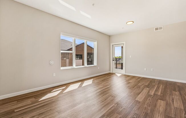 3 beds, 2 baths, 1,281 sqft, $2,199, Unit 1-310