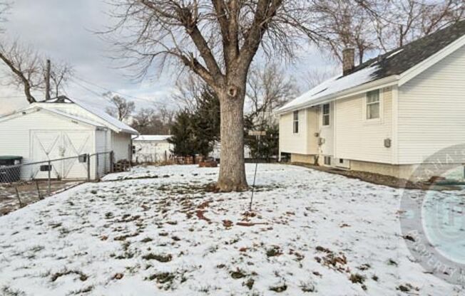 A "Must See" 2bd/1ba Beautiful home!