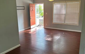 3 beds, 2 baths, $1,400