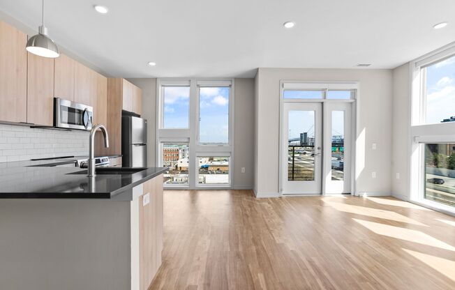 2 beds, 1 bath, 913 sqft, $3,650, Unit 315