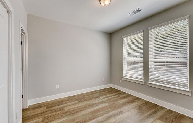 2 beds, 2.5 baths, 1,148 sqft, $1,850, Unit 4500 Colosseum Way