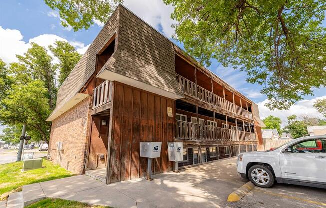 7001 HAVELOCK AVE