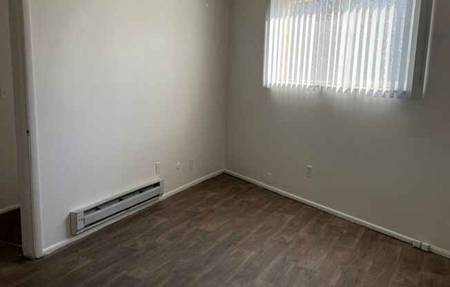 2 beds, 1 bath, 900 sqft, $1,095, Unit 01BN