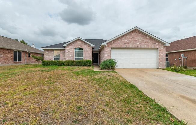 720 KIM LN