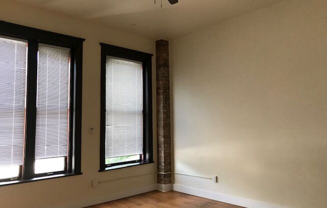 1 bed, 1 bath, $1,050, Unit #5