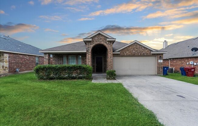 4-bed 3-bath in Van Alstyne's highly desirable GEORGETOWN ESTATES Subdivision