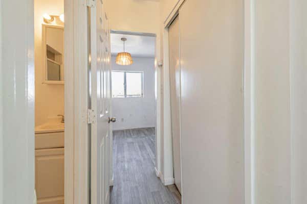 847 W 43 ST