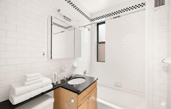 226 E 70th St, New York NY