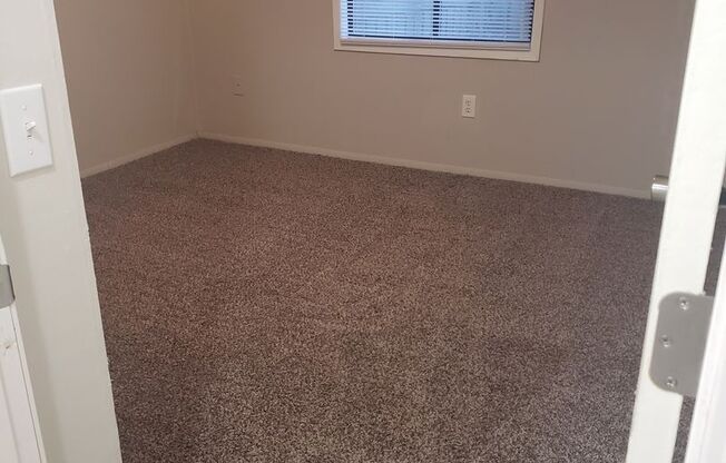 2 beds, 2 baths, 900 sqft, $1,629, Unit 0700