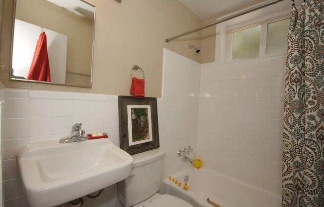 Welcome to The Preserve On Conley Apartments, where modern comfort meets convenience. This charming bathroom features contemporary finishes and ample natural light. Embrace a lifestyle of ease and sophistication. Schedule a tour today!