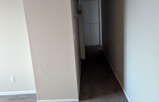 1 bed, 1 bath, 550 sqft, $795