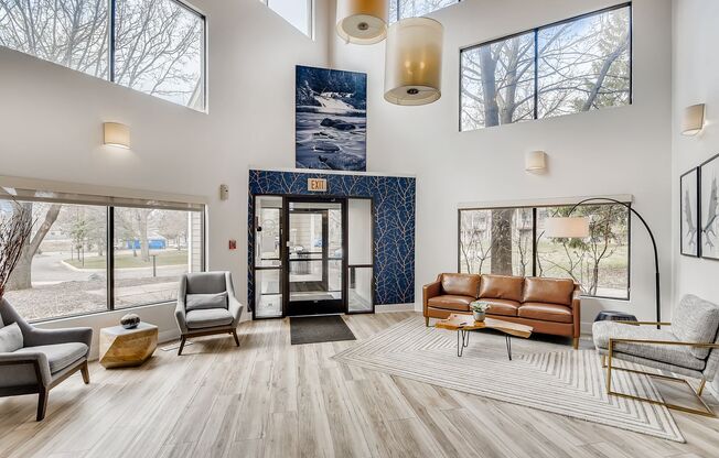 1 bed, 1 bath, 820 sqft, $1,600, Unit 103