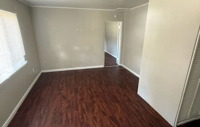 1 bed, 1 bath, $850, Unit 2229 E Monument
