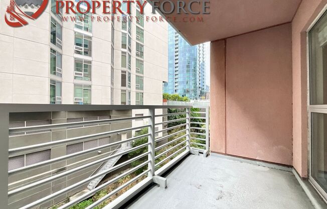 2 beds, 2 baths, $4,395, Unit Apt 712