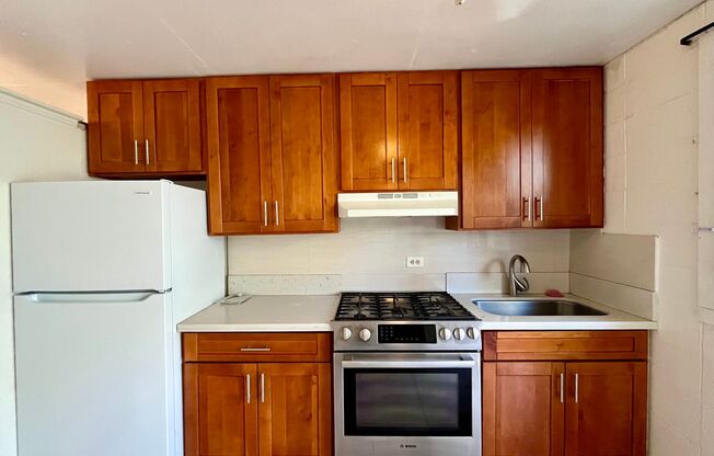 Waikiki: 1 Bed, 1 Bath Apartment
