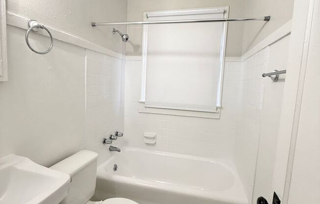 Studio, 1 bath, $935, Unit B2606