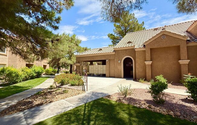 1 bed, 1 bath, $1,250, Unit # 2011