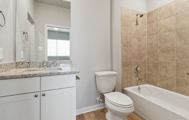 Brand New 3 Bd 3 Full Bath Townhouse Near UTSA & LaCantera